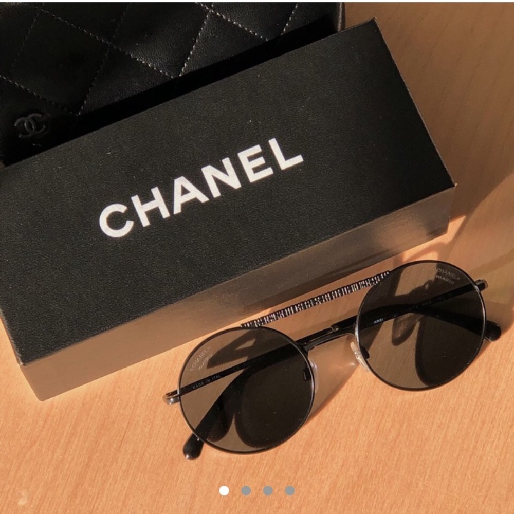 CHANEL BLACK CH4232 c.101/t8 ROUND SUNGLASSES